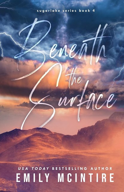 Beneath the Surface, Emily McIntire - Paperback - 9781734999495