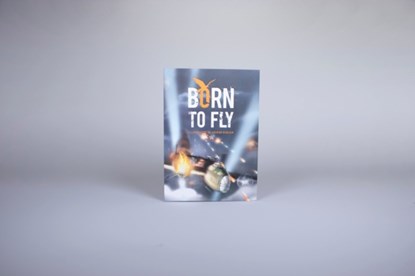 Born to Fly, Julian Arahanga - Paperback - 9781775500049