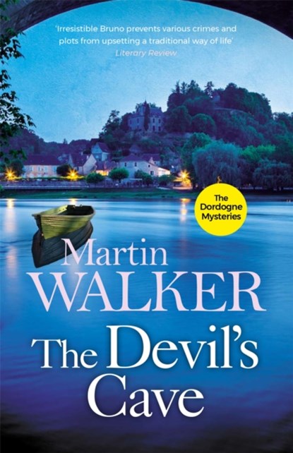 The Devil's Cave, Martin Walker - Paperback - 9781780870700