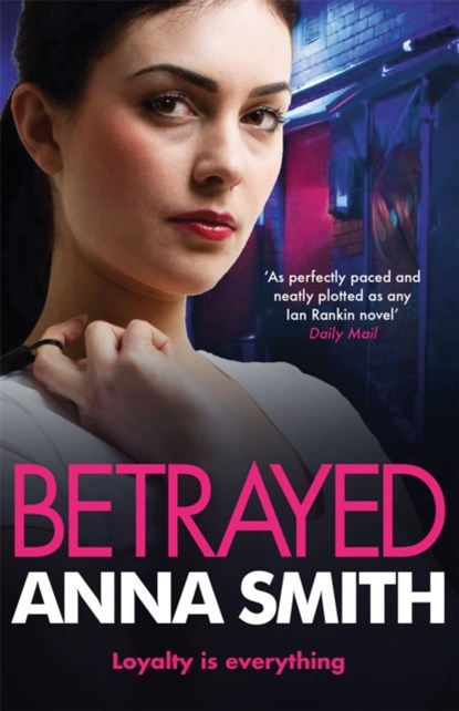 Betrayed, Anna Smith - Paperback - 9781780871240