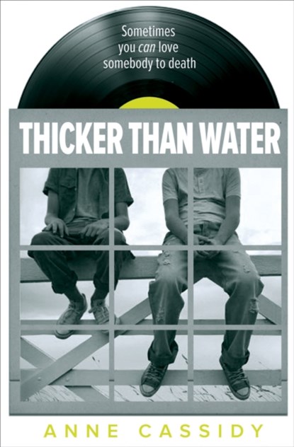 Thicker Than Water, Anne Cassidy - Paperback - 9781781125113