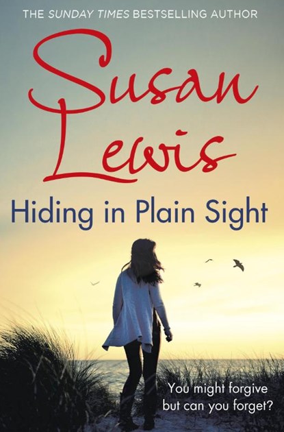 Hiding in Plain Sight, Susan Lewis - Paperback - 9781784755607