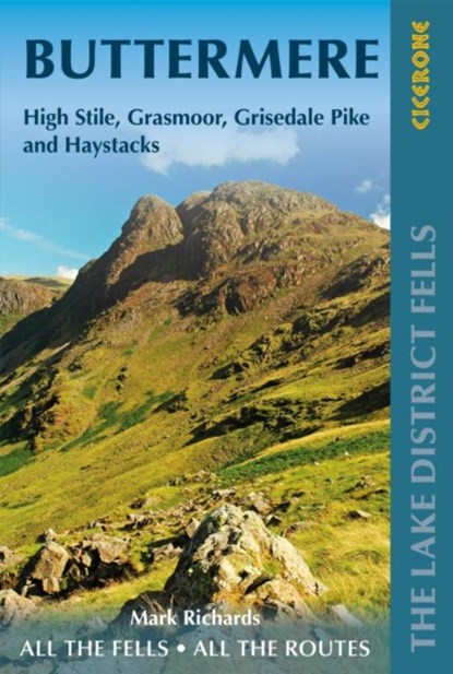 Walking the Lake District Fells - Buttermere, Mark Richards - Paperback - 9781786310361