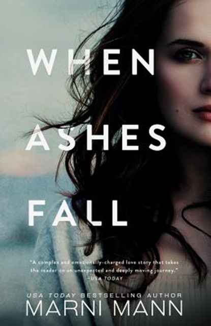 When Ashes Fall, Marni Mann - Paperback - 9781790378418