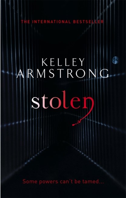 Stolen, Kelley Armstrong - Paperback - 9781841499192