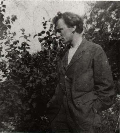 Under the Same Moon, Edna Longley - Gebonden - 9781911253143