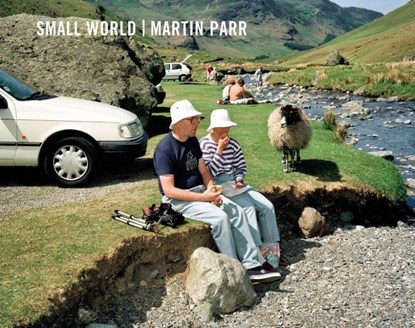 Small World, Martin Parr - Gebonden - 9781916915008