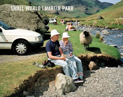 Small World, Martin Parr - Gebonden - 9781916915008