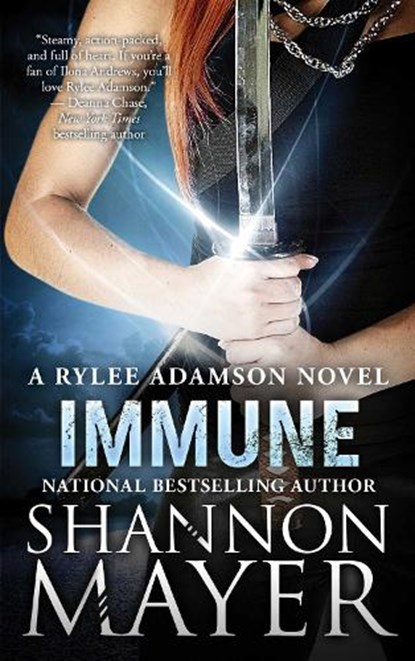 Immune, Shannon Mayer - Paperback - 9781940456966