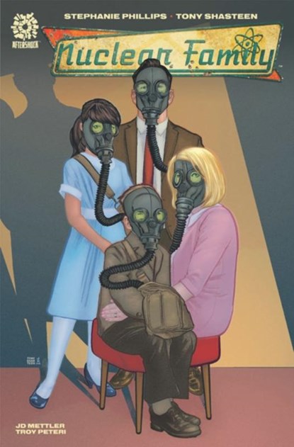 NUCLEAR FAMILY, Stephanie Phillips - Paperback - 9781949028737