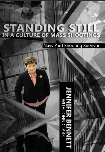 STANDING STILL IN A CULTURE OF, Jennifer Bennett - Gebonden - 9781949521054