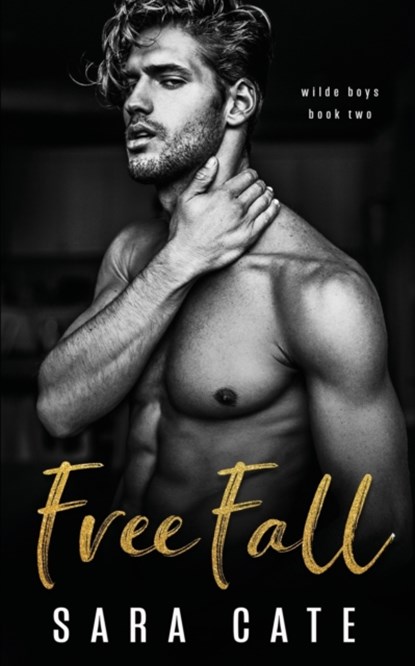 Free Fall, Sara Cate - Paperback - 9781956830095