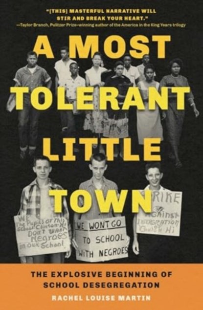 A Most Tolerant Little Town, Rachel Louise Martin - Paperback - 9781982186852