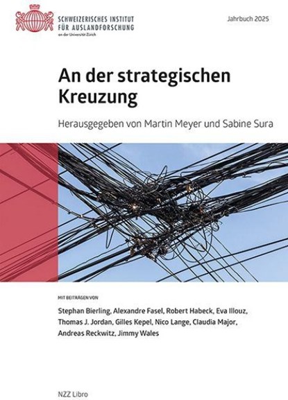 An der strategischen Kreuzung, Martin Meyer ; Sabine Sura - Paperback - 9783039800575