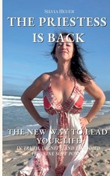 The Priestess Is Back - Silvia Heuer - 9783819275470