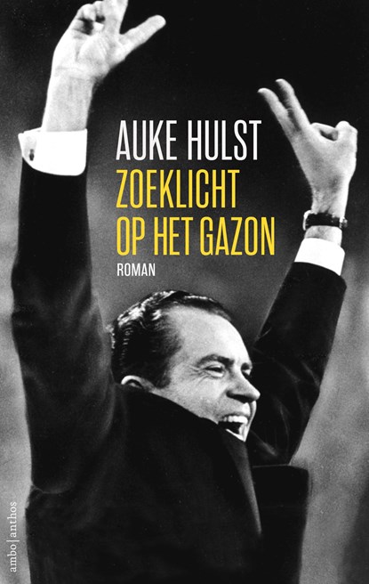 Zoeklicht op het gazon, Auke Hulst - Gebonden - 9789026333491