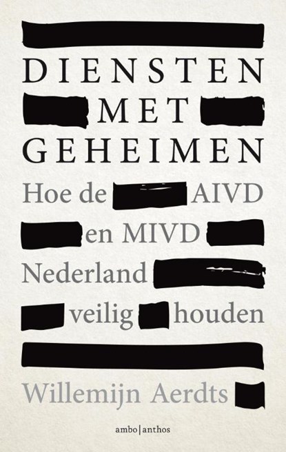 Diensten met geheimen, Willemijn Aerdts - Paperback - 9789026354120