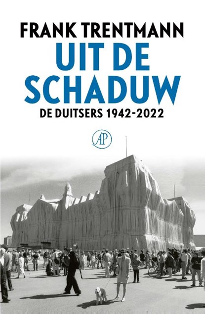 Uit de schaduw, Frank Trentmann - Gebonden - 9789029552424