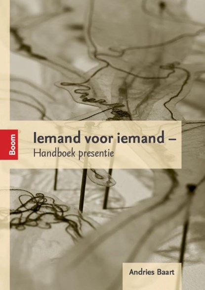 Iemand voor iemand - Handboek presentie, Andries Baart - Paperback - 9789046908167