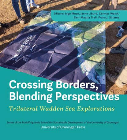 Crossing Borders, Blending Perspectives, niet bekend - Paperback - 9789403431185