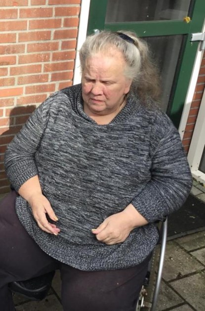 mensen schamen zich als iemand in een rolstoel zit, Ans Linders - Paperback - 9789403843896