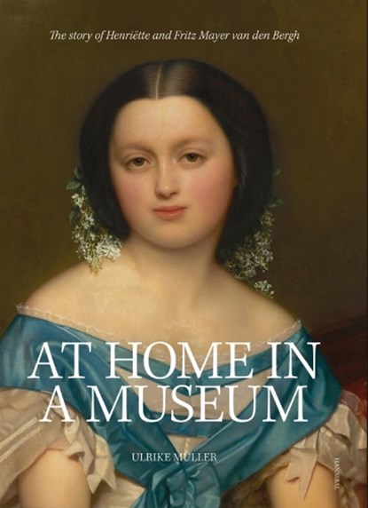 At Home in a Museum, Ulrike Muller - Gebonden - 9789463887717