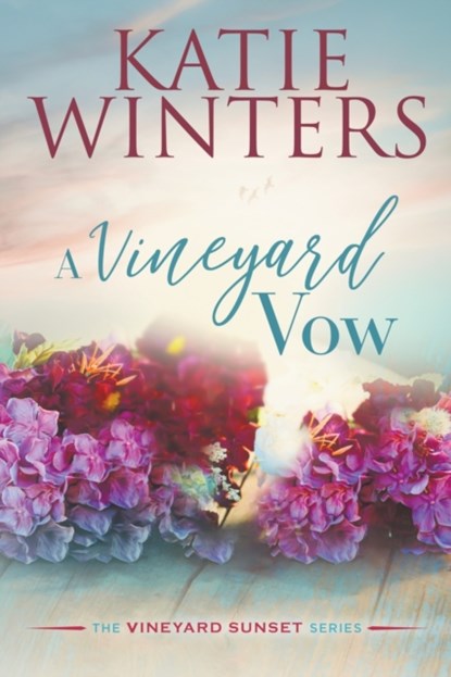 A Vineyard Vow, Katie Winters - Paperback - 9798201112646