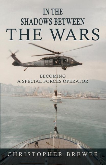 In the Shadows Between the Wars, Christopher Brewer - Paperback - 9798895760659