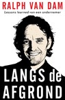 Langs de afgrond - Ralph van Dam - 9789089654052