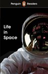 Penguin Readers Level 2: Life in Space (ELT Graded Reader) - Ladybird - 9780241375235
