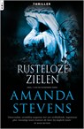 Rusteloze zielen - Amanda Stevens - 9789402528510