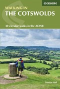 Walking in the Cotswolds | Damian Hall | 