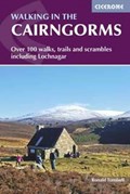 Walking in the Cairngorms | Ronald Turnbull | 