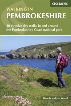 Pembrokeshire walking / The Pembrokeshire national park