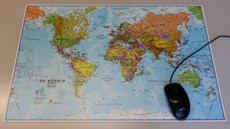 Muismat De Wereld 1:60m Bureaulegger wereldkaart 42 cm x 60 cm 