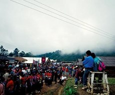 Bazin, P: Bruno Serralongue. Encuentro, Chiapas 1996