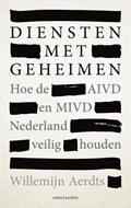 Diensten met geheimen | Willemijn Aerdts | 