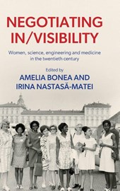 Negotiating in/Visibility