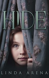 Arena, L: Hide