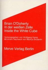 In der weißen Zelle