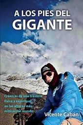 A LOS PIES DEL GIGANTE