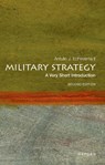 Military Strategy - Antulio J. (Professor of Strategy and General Douglas MacArthur Chair of Research Echevarria II - 9780197760154