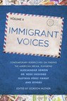 Immigrant Voices, Volume 2 - Gordon Hutner - 9780698182721