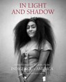 In Light and Shadow - Brian Adams ; Sarah Stacke - 9780762482467