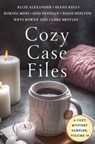 Cozy Case Files, A Cozy Mystery Sampler, Volume 14 - Ellie Alexander ; Diane Kelly ; Korina Moss ; Gigi Pandian ; Paige Shelton ; Rhys Bowen ; Clare Broyles - 9781250862013