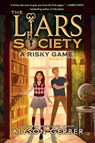 A Risky Game (the Liars Society #2) - Alyson Gerber - 9781338859249