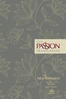 The Passion Transaltion New Testament with Psalms Proverbs and Song of Songs (2020 Edn) Floral Hb - Brian Dr Simmons - 9781424561438