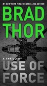 Use of Force - THOR,  Brad - 9781476789392