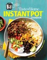 Taste of Home Instant Pot Cookbook: Savor 111 Must-Have Recipes Made Easy in the Instant Pot - Taste of Home - 9781617657665