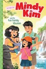 Mindy Kim and the Fun Family Vacation - Lyla Lee - 9781665935845